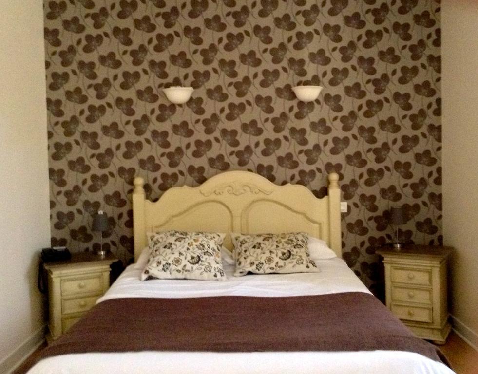 L'Hotel Du Perigord Aubeterre-sur-Dronne Kamer foto