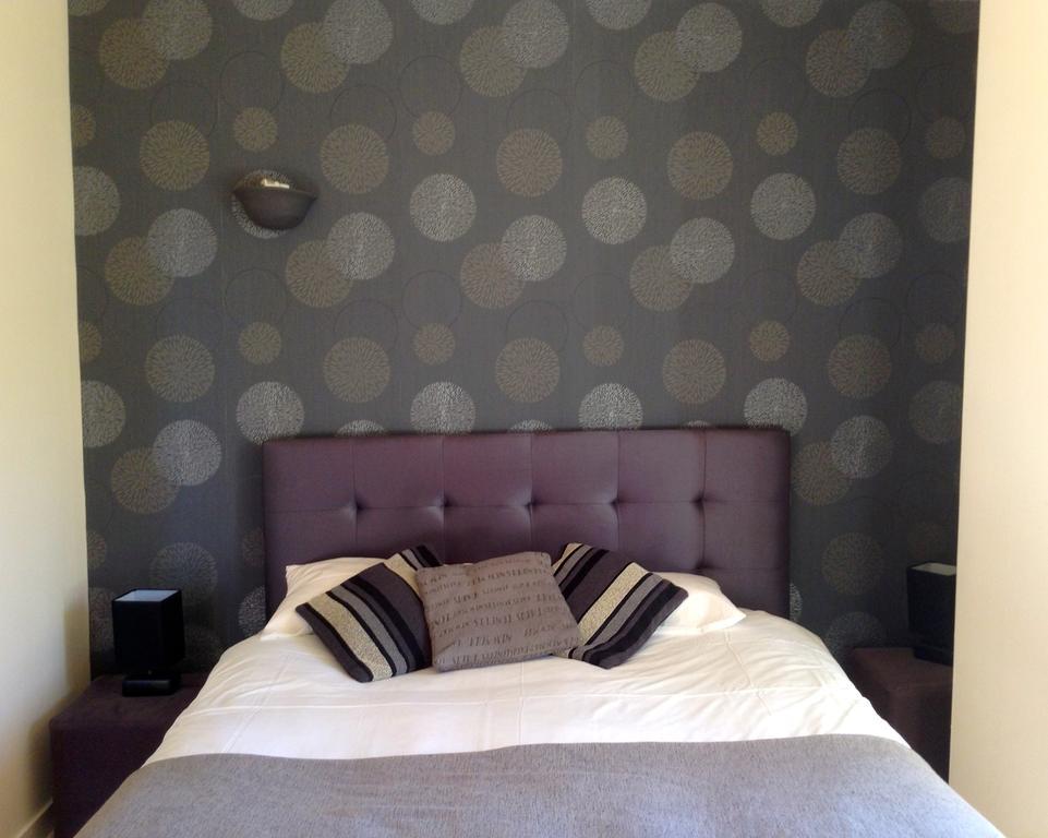 L'Hotel Du Perigord Aubeterre-sur-Dronne Kamer foto