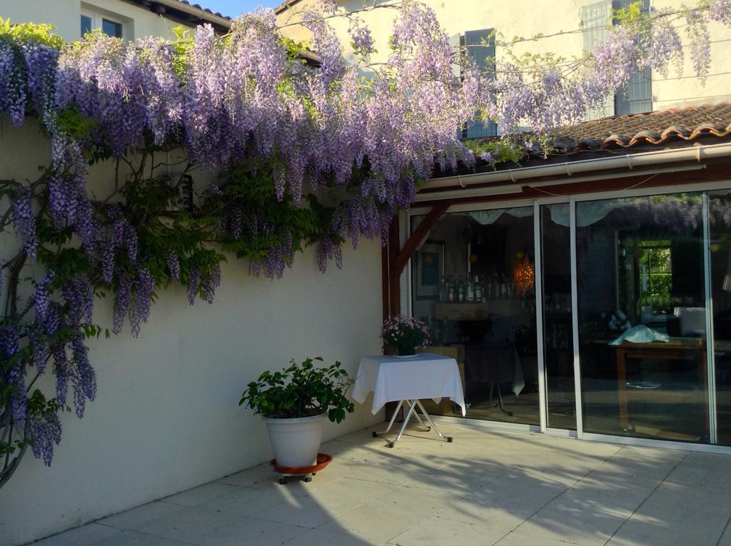 L'Hotel Du Perigord Aubeterre-sur-Dronne Buitenkant foto