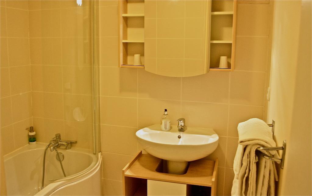 L'Hotel Du Perigord Aubeterre-sur-Dronne Kamer foto